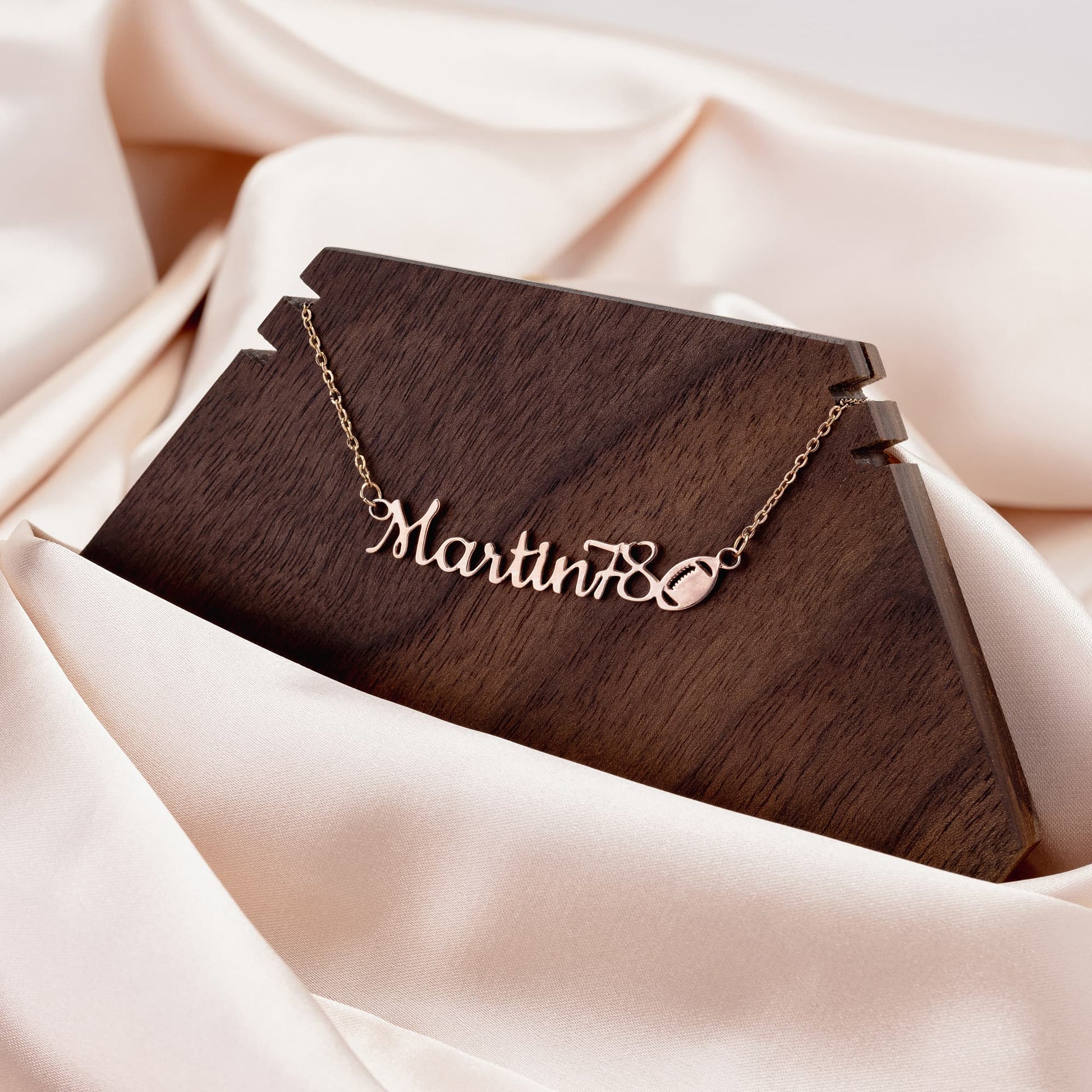 Custom_Sports_Mom_Necklace_Mockups_File.jpg_15297120