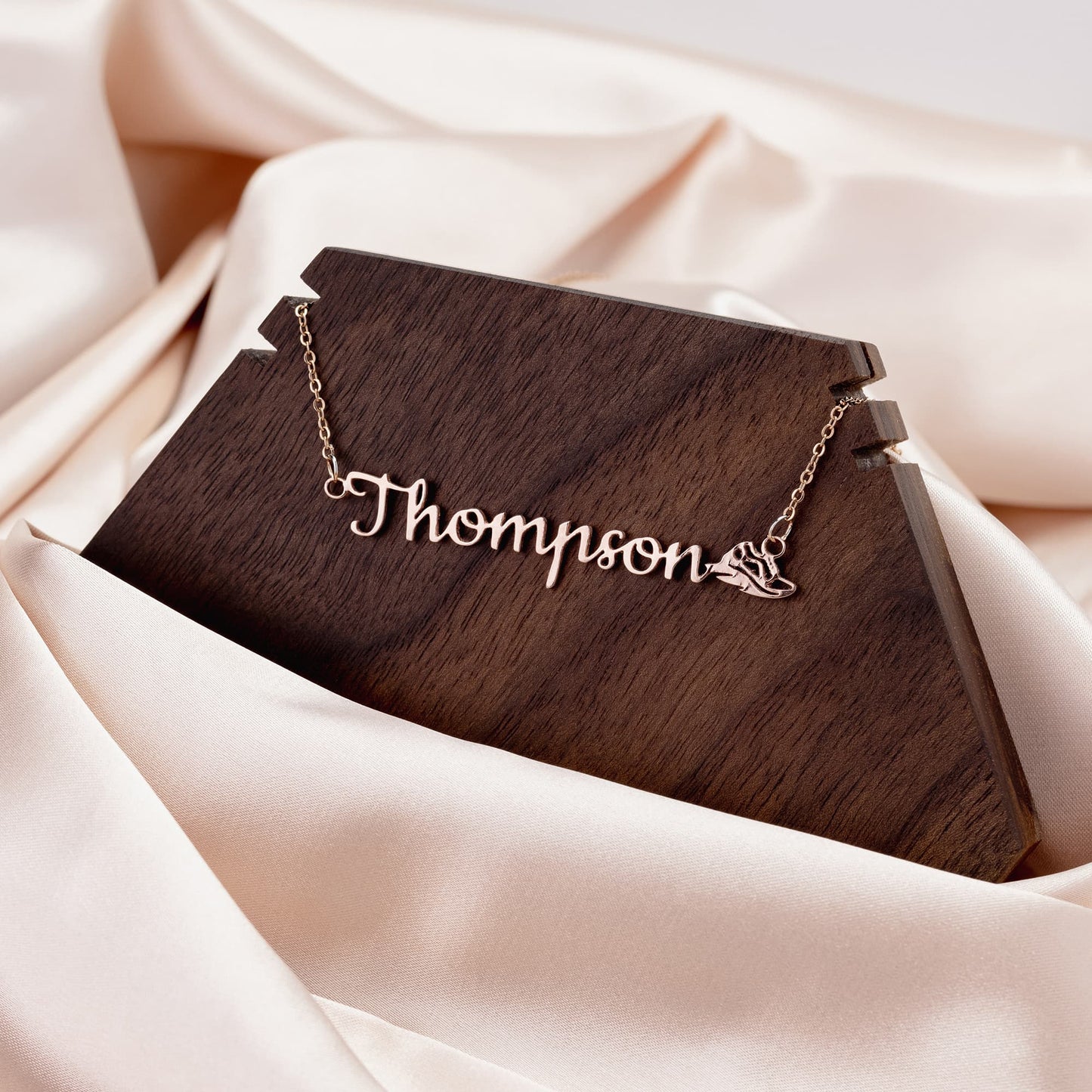 Custom_Sports_Mom_Necklace_Mockups_File.jpg_15297138