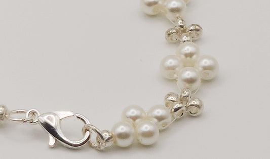 Sophisticated Silver and Pearl-Colored Plated Glass Beaded Bracelet